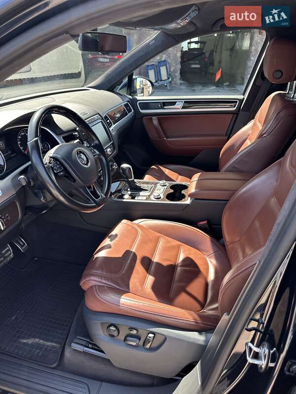 Внедорожник / Кроссовер Volkswagen Touareg 2015 в Тернополе фото 17 Внедорожник / Кроссовер Volkswagen Touareg 2015 в Тернополе