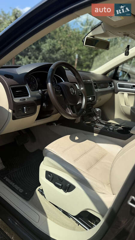 Позашляховик / Кросовер Volkswagen Touareg 2015 в Львові фото 8 Позашляховик / Кросовер Volkswagen Touareg 2015 в Львові