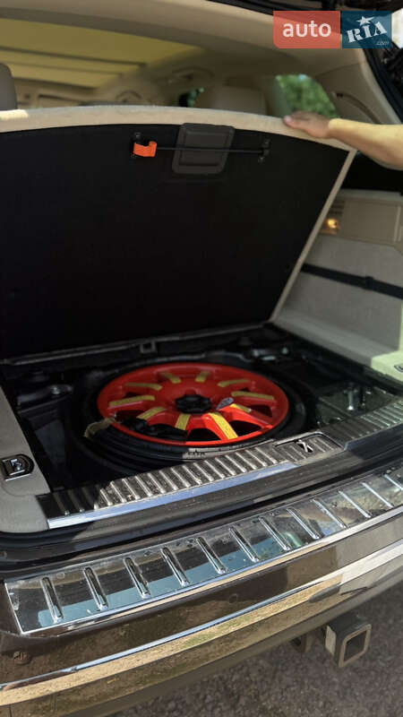 Позашляховик / Кросовер Volkswagen Touareg 2015 в Львові фото 24 Позашляховик / Кросовер Volkswagen Touareg 2015 в Львові