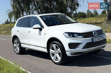 Позашляховик / Кросовер Volkswagen Touareg 2016 в Броварах