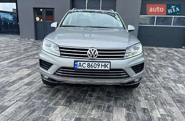 Позашляховик / Кросовер Volkswagen Touareg 2014 в Вараші