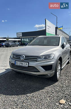 Позашляховик / Кросовер Volkswagen Touareg 2016 в Іршаві