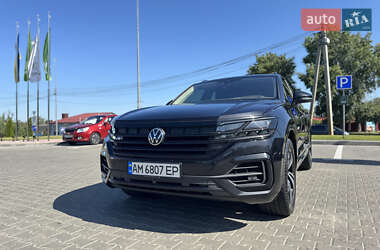Внедорожник / Кроссовер Volkswagen Touareg 2020 в Киеве