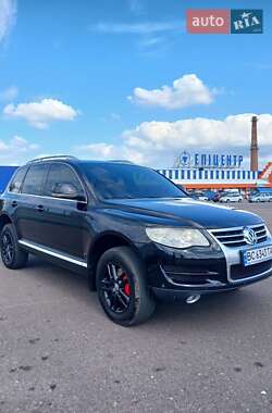Внедорожник / Кроссовер Volkswagen Touareg 2008 в Львове