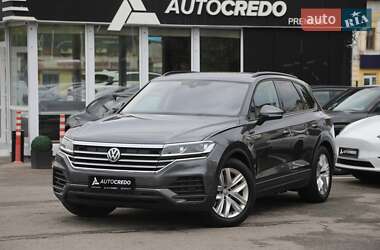 Внедорожник / Кроссовер Volkswagen Touareg 2019 в Харькове
