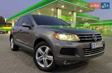Внедорожник / Кроссовер Volkswagen Touareg 2011 в Киеве
