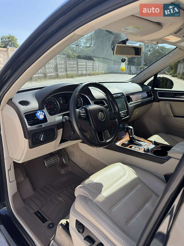 Позашляховик / Кросовер Volkswagen Touareg 2010 в Одесі фото 10 Позашляховик / Кросовер Volkswagen Touareg 2010 в Одесі