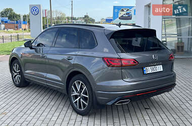 Внедорожник / Кроссовер Volkswagen Touareg 2022 в 
