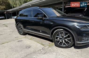 Позашляховик / Кросовер Volkswagen Touareg 2022 в  фото 6 Позашляховик / Кросовер Volkswagen Touareg 2022 в