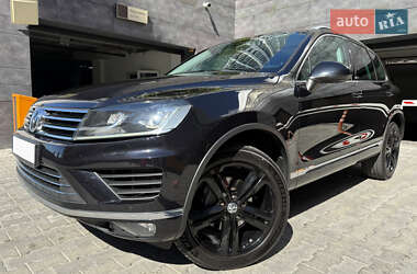 Внедорожник / Кроссовер Volkswagen Touareg 2016 в Киеве