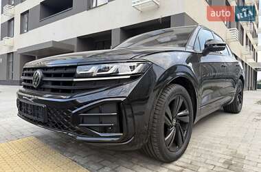 Внедорожник / Кроссовер Volkswagen Touareg 2023 в Киеве