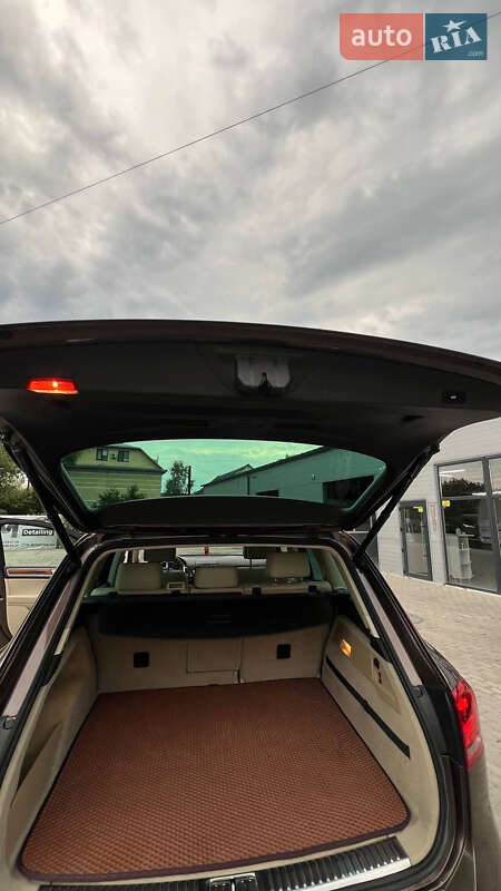 Внедорожник / Кроссовер Volkswagen Touareg 2010 в Новоселице