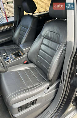 Внедорожник / Кроссовер Volkswagen Touareg 2008 в 