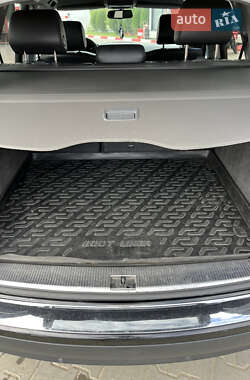 Внедорожник / Кроссовер Volkswagen Touareg 2008 в 