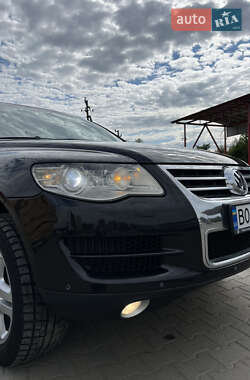 Внедорожник / Кроссовер Volkswagen Touareg 2008 в 