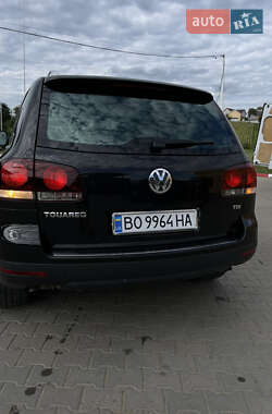 Внедорожник / Кроссовер Volkswagen Touareg 2008 в 