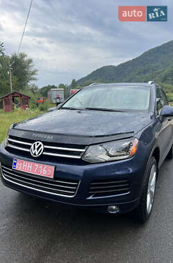Позашляховик / Кросовер Volkswagen Touareg 2013 в Тячеві
