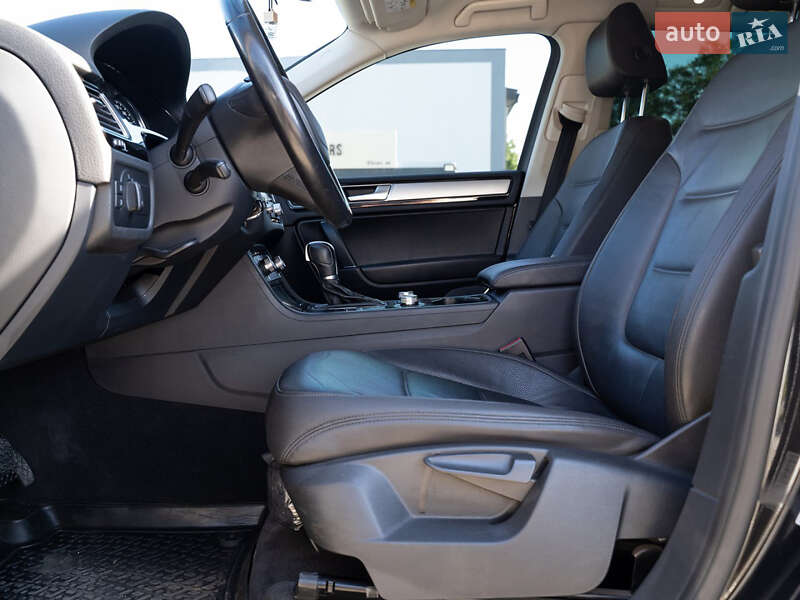 Позашляховик / Кросовер Volkswagen Touareg 2016 в Одесі фото 19 Позашляховик / Кросовер Volkswagen Touareg 2016 в Одесі