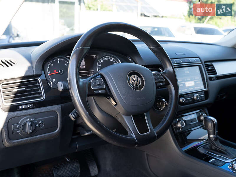 Позашляховик / Кросовер Volkswagen Touareg 2016 в Одесі фото 22 Позашляховик / Кросовер Volkswagen Touareg 2016 в Одесі