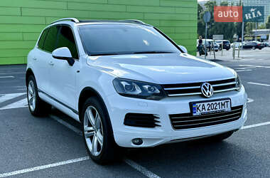 Внедорожник / Кроссовер Volkswagen Touareg 2012 в Киеве