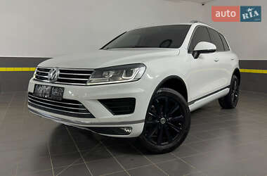 Позашляховик / Кросовер Volkswagen Touareg 2017 в Козятині