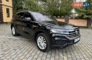 Внедорожник / Кроссовер Volkswagen Touareg 2019 в Черновцах