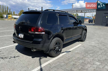 Внедорожник / Кроссовер Volkswagen Touareg 2008 в 