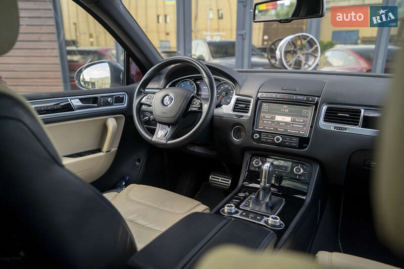 Внедорожник / Кроссовер Volkswagen Touareg 2015 в Киеве фото 29 Внедорожник / Кроссовер Volkswagen Touareg 2015 в Киеве