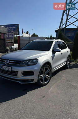 Внедорожник / Кроссовер Volkswagen Touareg 2012 в Софиевской Борщаговке