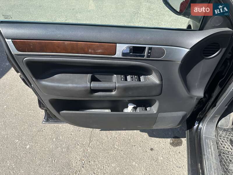 Позашляховик / Кросовер Volkswagen Touareg 2007 в Одесі