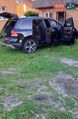 Позашляховик / Кросовер Volkswagen Touareg 2008 в Дубровиці