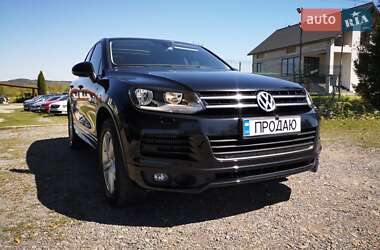 Внедорожник / Кроссовер Volkswagen Touareg 2014 в Хусте