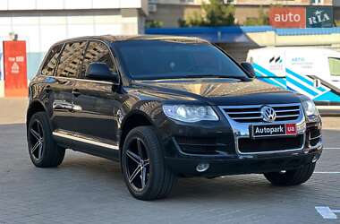 Внедорожник / Кроссовер Volkswagen Touareg 2008 в 