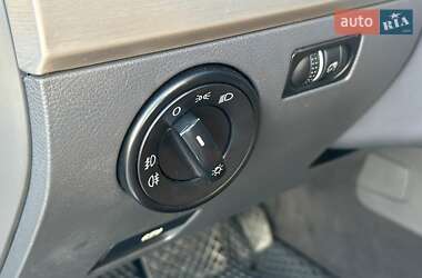 Внедорожник / Кроссовер Volkswagen Touareg 2008 в 