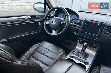 Позашляховик / Кросовер Volkswagen Touareg 2013 в Києві