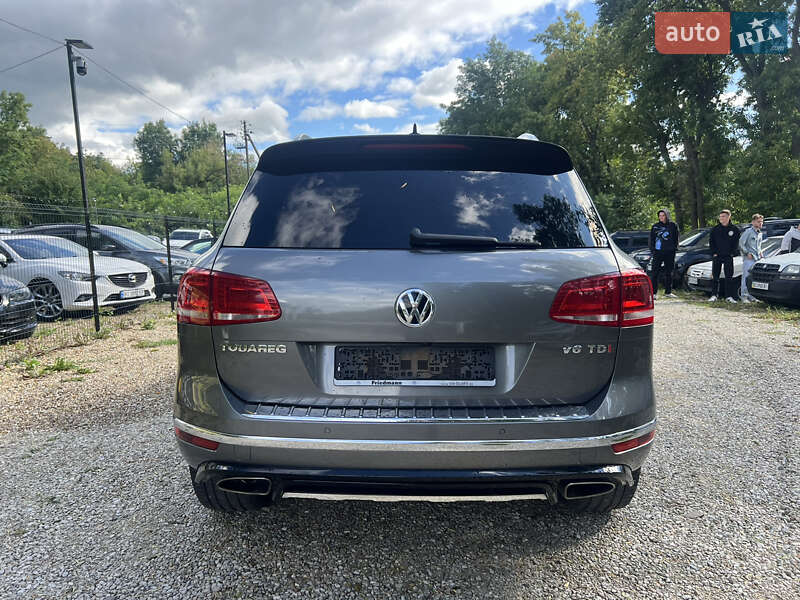 Внедорожник / Кроссовер Volkswagen Touareg 2016 в Залещиках