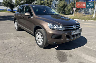 Внедорожник / Кроссовер Volkswagen Touareg 2010 в Сумах