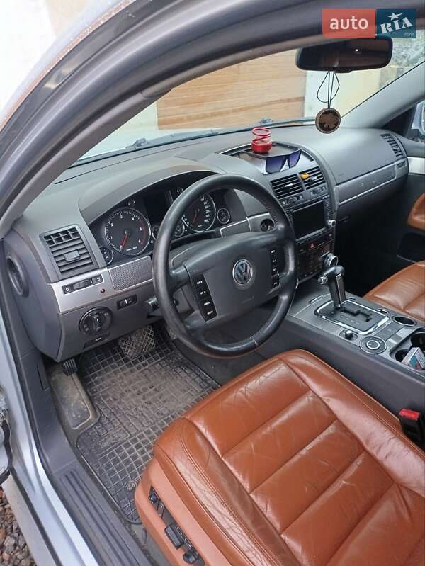 Внедорожник / Кроссовер Volkswagen Touareg 2006 в Виннице