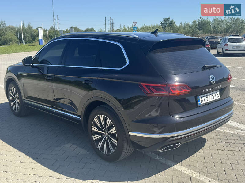 Внедорожник / Кроссовер Volkswagen Touareg 2018 в Коломые