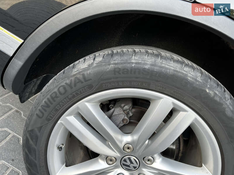 Позашляховик / Кросовер Volkswagen Touareg 2012 в Тернополі фото 41 Позашляховик / Кросовер Volkswagen Touareg 2012 в Тернополі