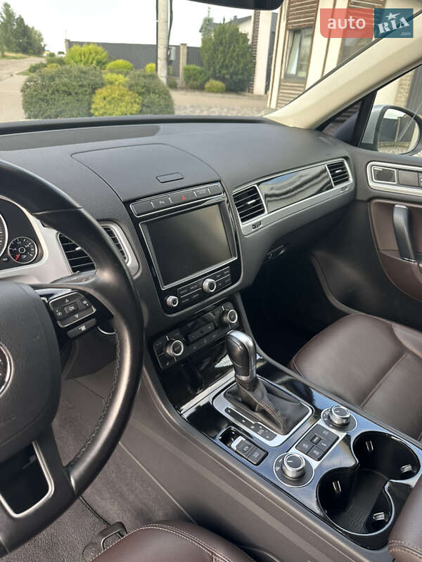 Позашляховик / Кросовер Volkswagen Touareg 2017 в Києві фото 7 Позашляховик / Кросовер Volkswagen Touareg 2017 в Києві