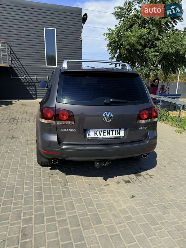 Позашляховик / Кросовер Volkswagen Touareg 2008 в Одесі