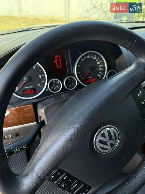 Позашляховик / Кросовер Volkswagen Touareg 2008 в Одесі