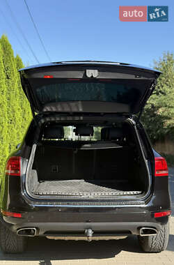 Внедорожник / Кроссовер Volkswagen Touareg 2011 в 