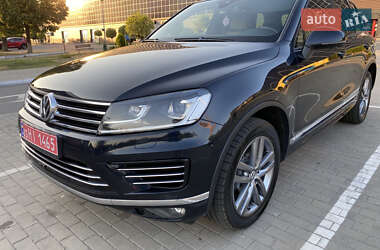 Позашляховик / Кросовер Volkswagen Touareg 2016 в Луцьку