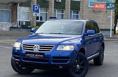 Внедорожник / Кроссовер Volkswagen Touareg 2005 в Николаеве