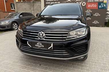 Внедорожник / Кроссовер Volkswagen Touareg 2017 в 