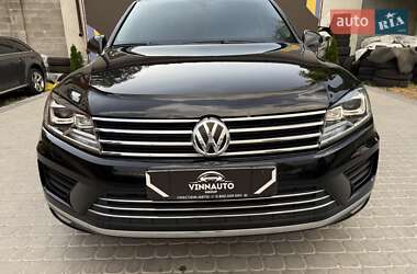 Внедорожник / Кроссовер Volkswagen Touareg 2017 в 