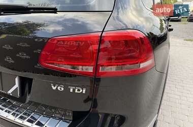 Внедорожник / Кроссовер Volkswagen Touareg 2017 в 