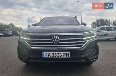 Внедорожник / Кроссовер Volkswagen Touareg 2021 в Киеве